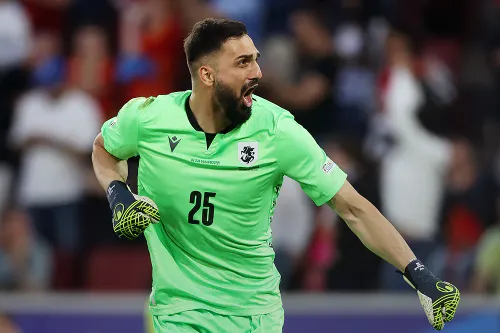 Гениальный грузинский вратарь стал лучшим на Евро. Но рекорд Акинфеева он не побил