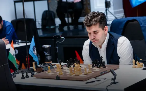 Непомнящий лидирует на турнире претендентов. Но это не его заслуга