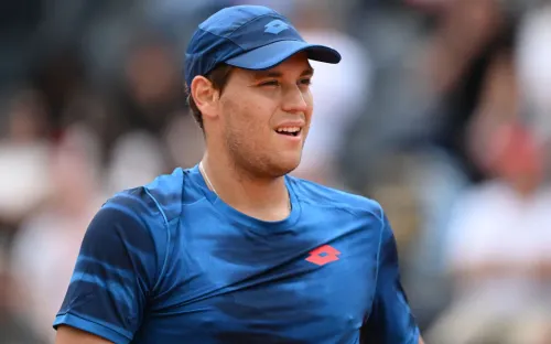 Россиянин уничтожил американца на корте. Впереди у Котова вновь соперник из США