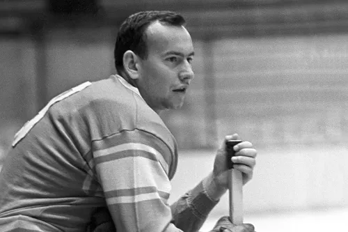 «Великий хоккеист работает могильщиком». Трагическая судьба звезды сборной СССР