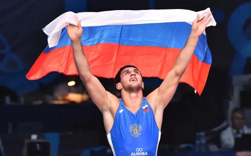 «Я боролся ради жертв теракта». Олимпийский чемпион посвятил победу погибшим