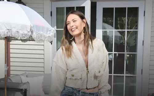 Мария Шарапова отдала более миллиарда за древний дом. Всю сумму она внесла наличными