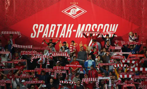 «Меня ни в одну команду не возьмут». «Спартак» скандально расстался с легендой клуба