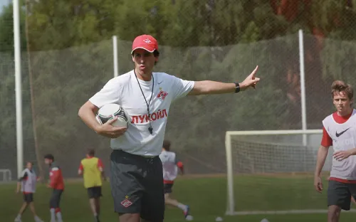 «Спартак» уволил тренера прямо в раздевалке. Испанцу не дали высказаться на камеру