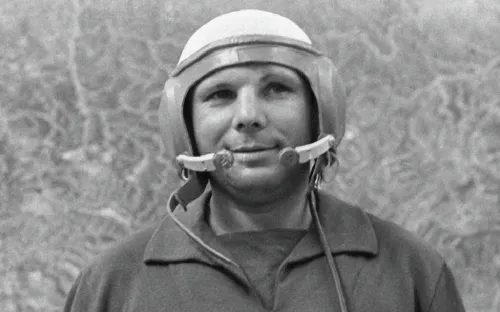 Первый не только в космосе. Какой вид спорта внедрил в СССР Гагарин