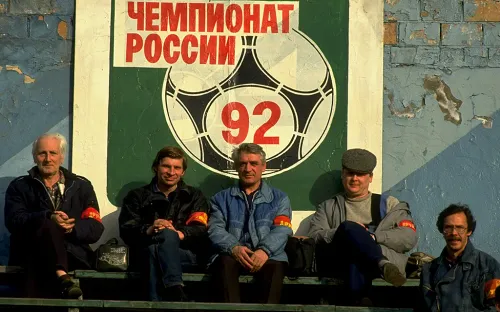 Частный клуб, команда из Находки и поля-огороды. Чем запомнился первый чемпионат России