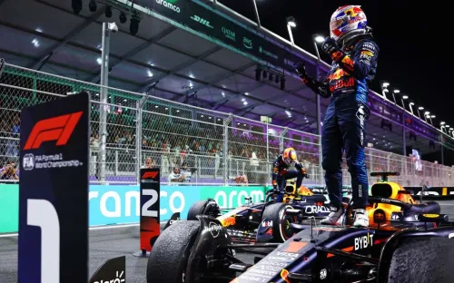 Авария и штраф «Ред Булл». 18-летний дебютант «Феррари» оказался выше Хэмилтона и Норриса