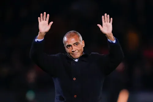 Легенда бразильского футбола возвращается на поле. Он играл ещё против сборной СССР