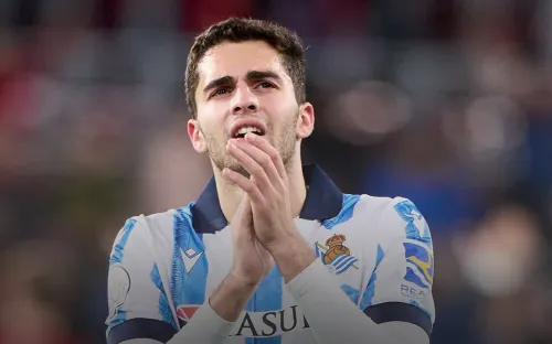 Мбаппе блистал, Захарян растворился. Дела у Арсена и его клуба — швах