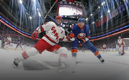 «Каролина Харрикейнз» ведёт 3-0. Продлит ли «Нью-Йорк Айлендерс» серию на пятый матч?