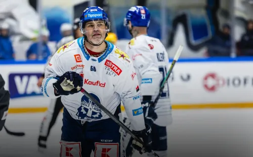 Переплюнул Фетисова. Легендарный Ягр забил и спас родной клуб в 52 года