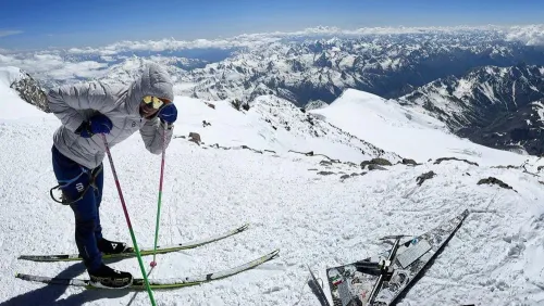 Коньковым ходом к облакам. Москвичка покорила Эльбрус на беговых лыжах