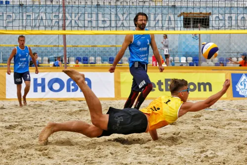 Чемпионат России по пляжному волейболу. Впереди - плей-офф