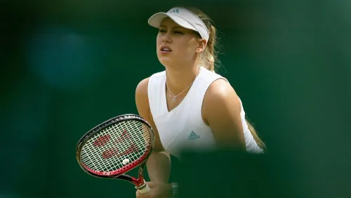 Три неловких слова. Российскую теннисистку неожиданно затравили после вылета с Уимблдона