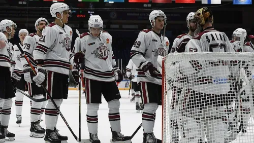 Латвийцы дразнили Россию свастикой. После гордо ушли из КХЛ и похоронили клуб