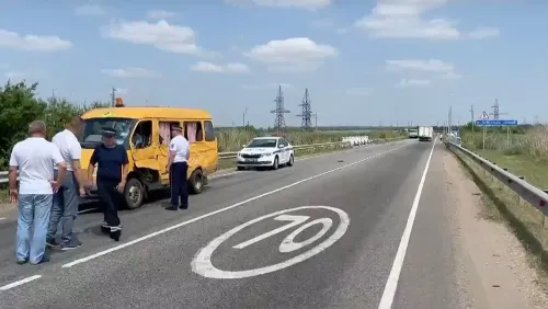 Трагедия в Краснодарском крае. Грузовик врезался в автобус с юными футболистами