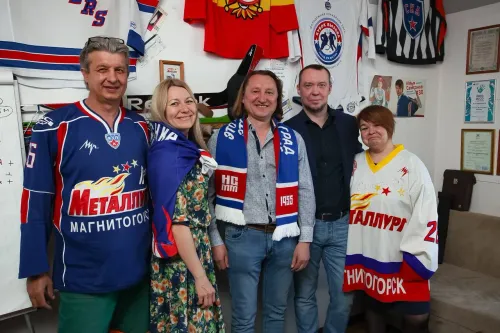 КХЛ опубликовала три мини-фильма о финалистах премии «Лучший болельщик»