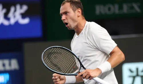 Сафиуллин разгромил Зверева. Россиянин совершил главную сенсацию недели!