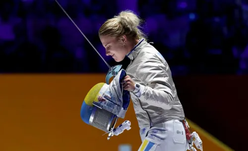 Украинка после поединка грубо нарушила правила. Но судьи не рискнули отдать победу россиянке