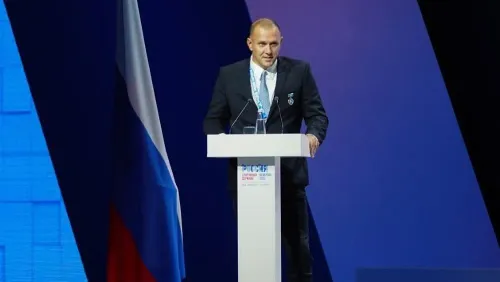 На чемпионате мира сенсационно включили гимн России. Отважный серб плевал на санкции