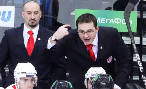 Российский тренер набросился на фанатов прямо во время матча. Разбираться пришлось ОМОНу