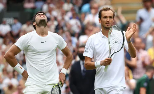 Медведев за полтора часа размазал надежду мирового тенниса. Россиянина травили весь матч