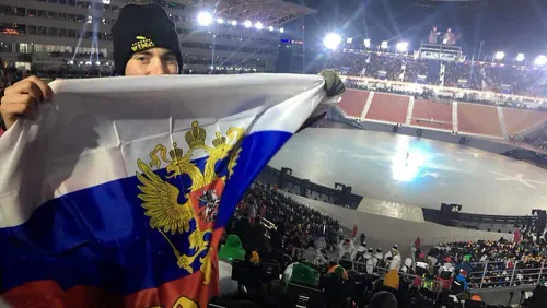 Смелый американец вернул российский флаг в мировой спорт. Его поддержал даже МОК