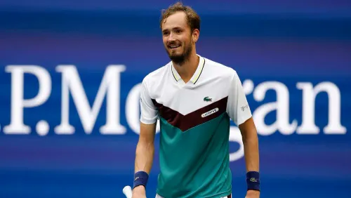 Медведев разгромил Рублёва в четвертьфинале. Жара в Нью-Йорке вымотала теннисистов