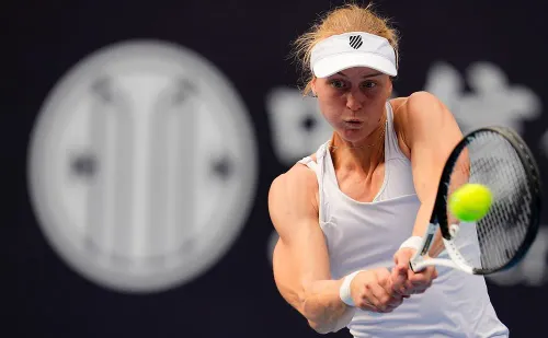 Россиянка в теннисном триллере дожала украинку. Костюк упиралась до последнего гейма