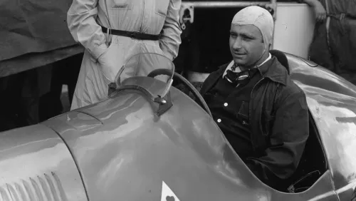 Повстанцы похитили чемпиона мира. Гонщик Формулы-1 поучаствовал в Кубинской революции