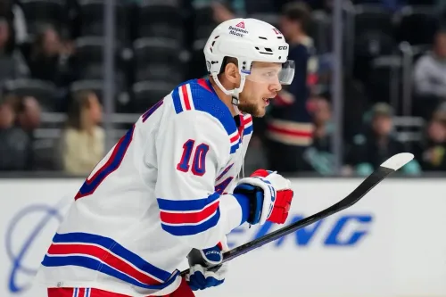 Панарин — рекордсмен Нью-Йорка! Хлебушек продолжает печь очки на старте сезона НХЛ