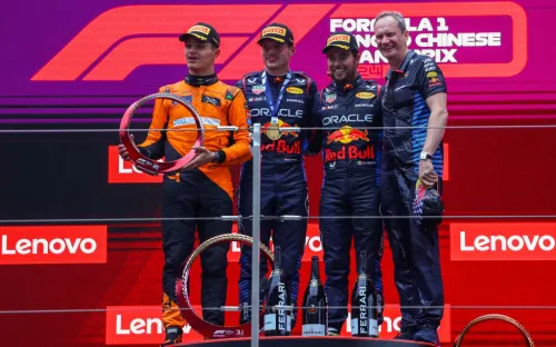 Дублю «Ред Булл» помешал Норрис. «Макларен» выиграл подиум в стратегической битве