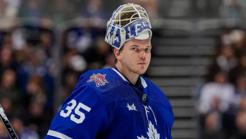 «Я чуть не заплакал. Это невероятно». Изгнанный русский вратарь вернулся и стал героем