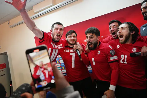 Хвича принёс себя в жертву. Ценой здоровья Кварацхелия вывел Грузию на Евро