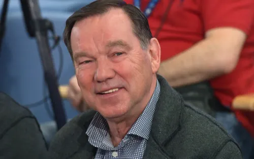 «Занял первое место – значит, лучший тренер». Легенда хоккея - об итогах сезона в КХЛ