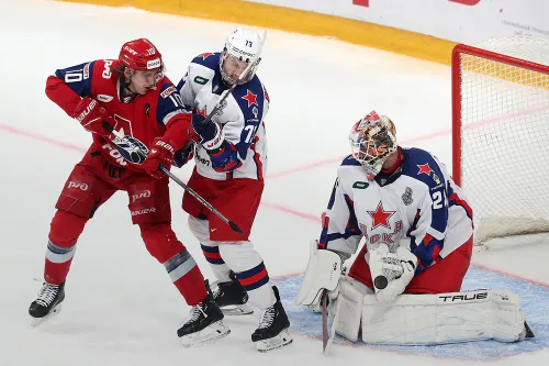 «Локомотив» вспомнил о фанатах. Ярославцы переломили ход серии с ЦСКА